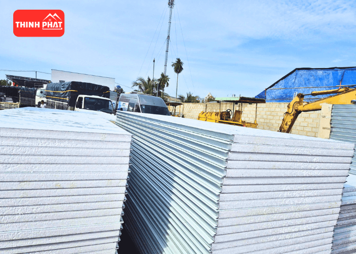 vach-ngan-panel-gia-re-5