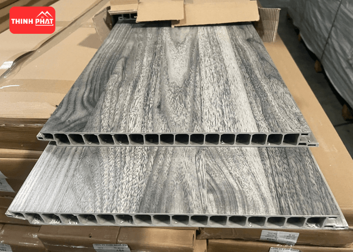 ve-sinh-san-nhua-chiu-luc-6