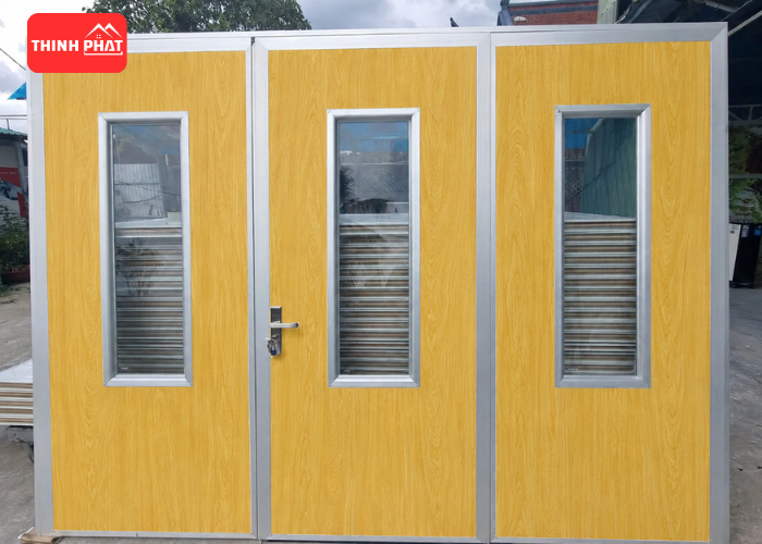 mau-cua-panel-3-canh-4