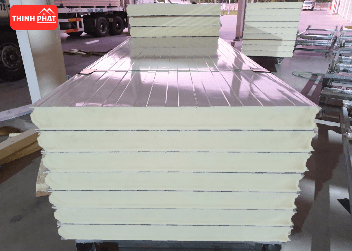 gia-tam-panel-pu-4