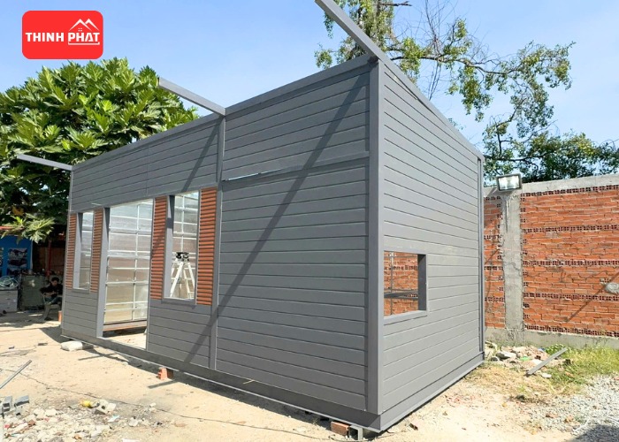Nhà container lắp ghép làm quán cà phê
