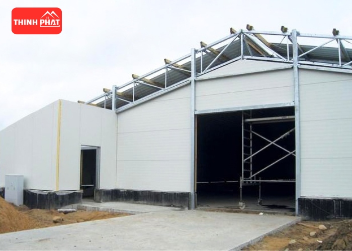 Hướng dẫn chọn mua sandwich panel Rockwool